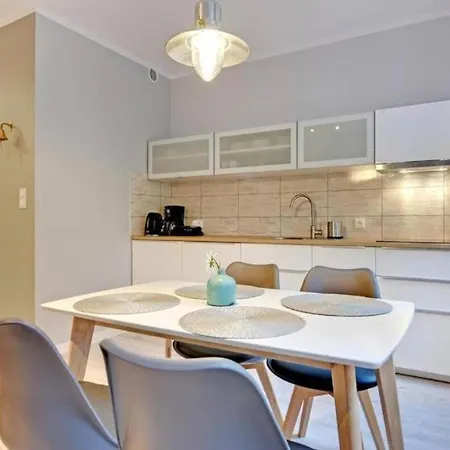 Golden Apartments&glamping-s35 Gdansk
